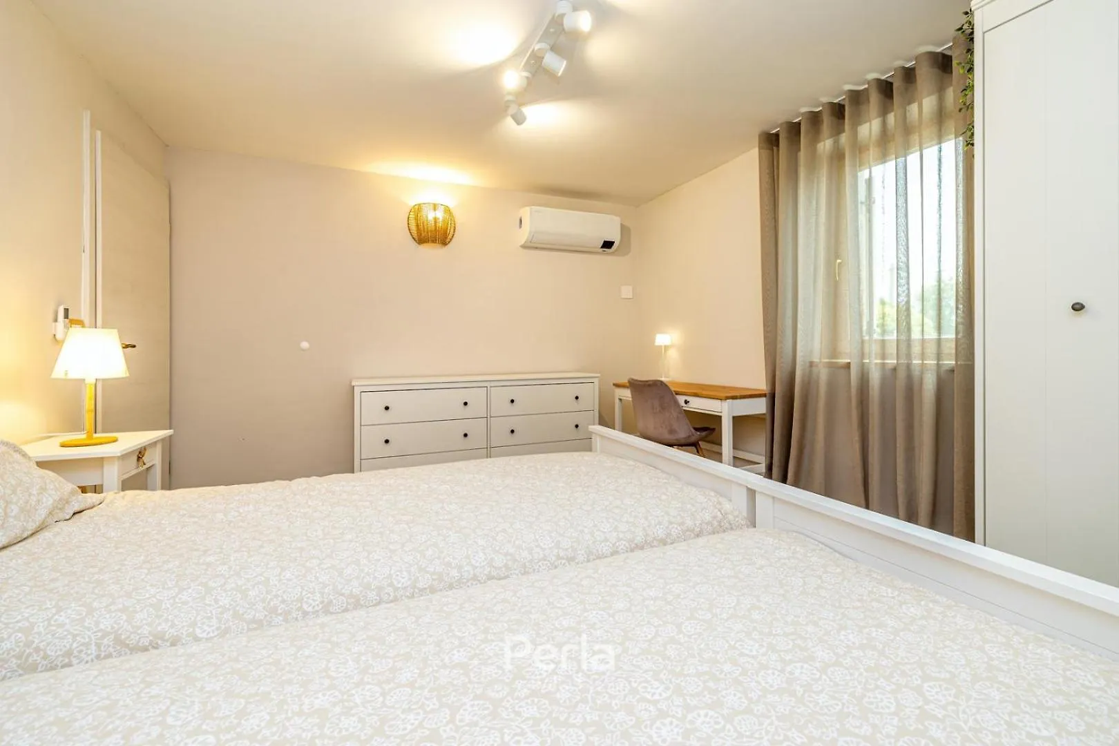 Holiday Home Casa Lyra With Heated Pool In Novigrad 800M From The Beach 0*, Novigrad (Istria)
