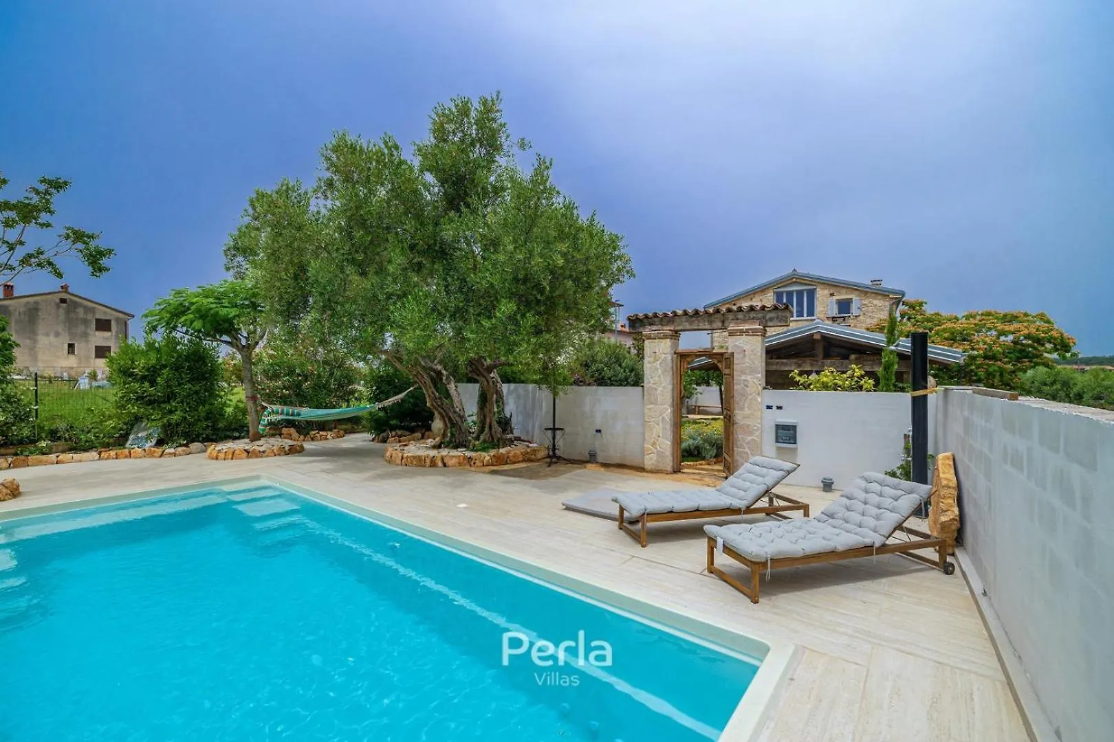 Holiday Home Casa Lyra With Heated Pool In Novigrad 800M From The Beach